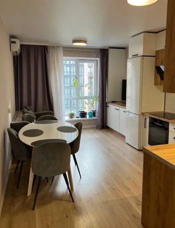 Продажа 2-комнатной квартиры 74 м², Набережная Победы ул., 44