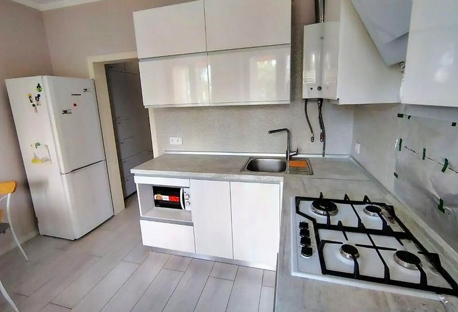 Продажа 1-комнатной квартиры 40 м², Героев Крут ул.