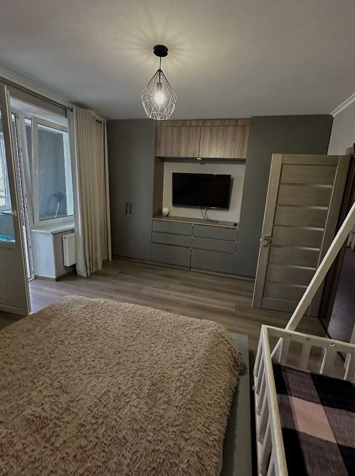 Оренда 2-кімнатної квартири 93 м², Макіївський пров., 10Б