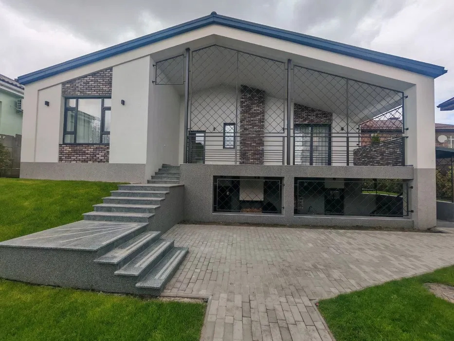 Аренда дома 180 м², Ветряные Горы ул.