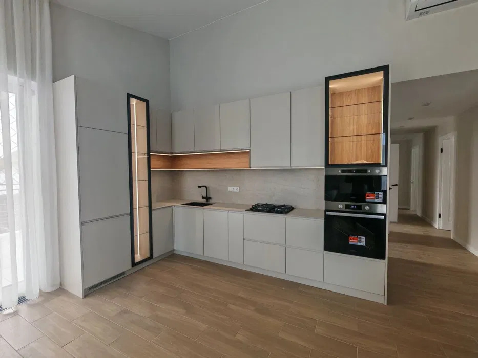 Аренда дома 180 м², Ветряные Горы ул.
