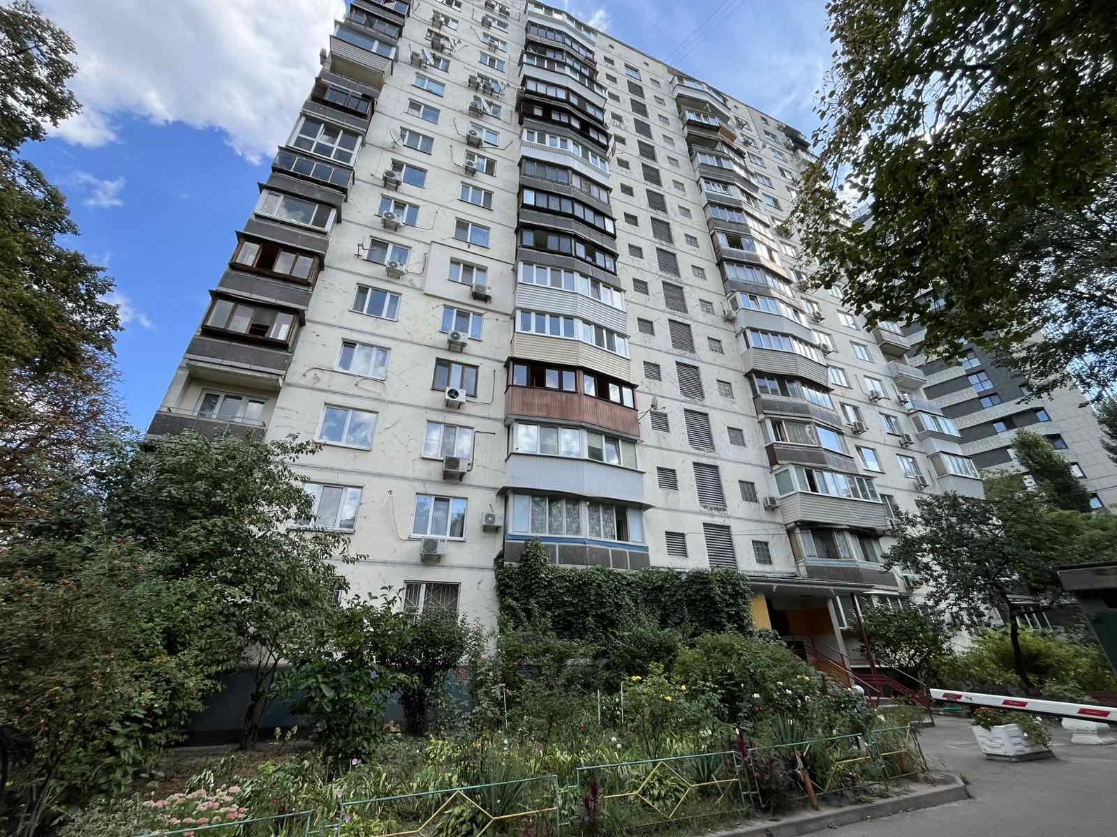 Продажа 1-комнатной квартиры 33.3 м², Патриарха Мстислава Скрипника ул., 11