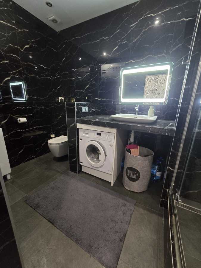 Продажа 2-комнатной квартиры 73 м², Лабораторный пер., 7