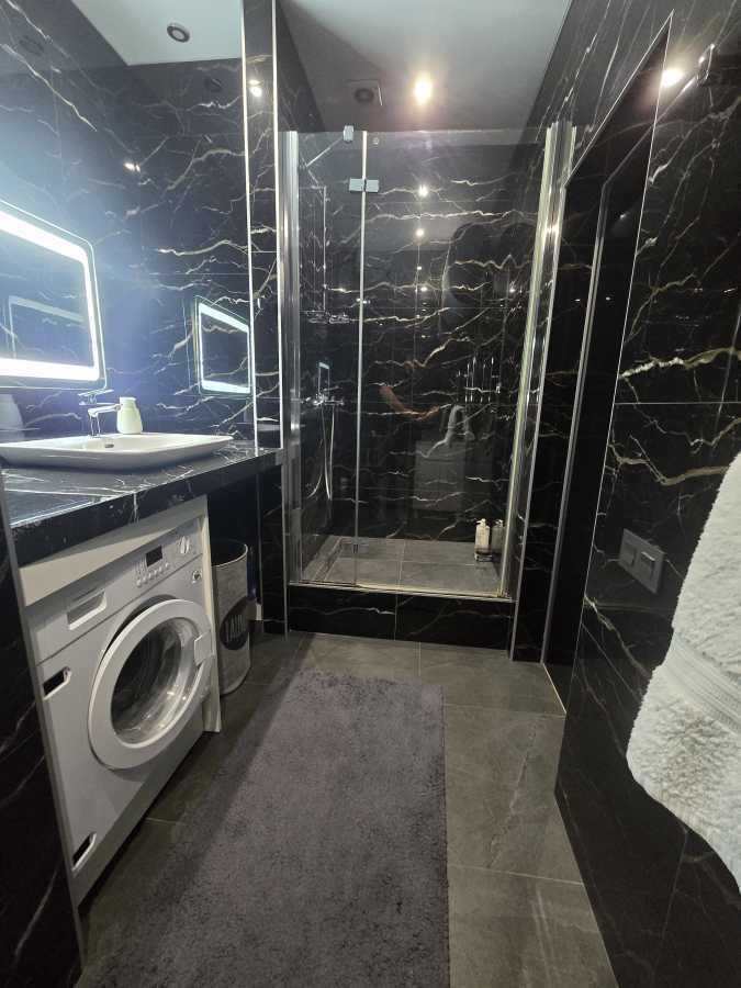 Продажа 2-комнатной квартиры 73 м², Лабораторный пер., 7