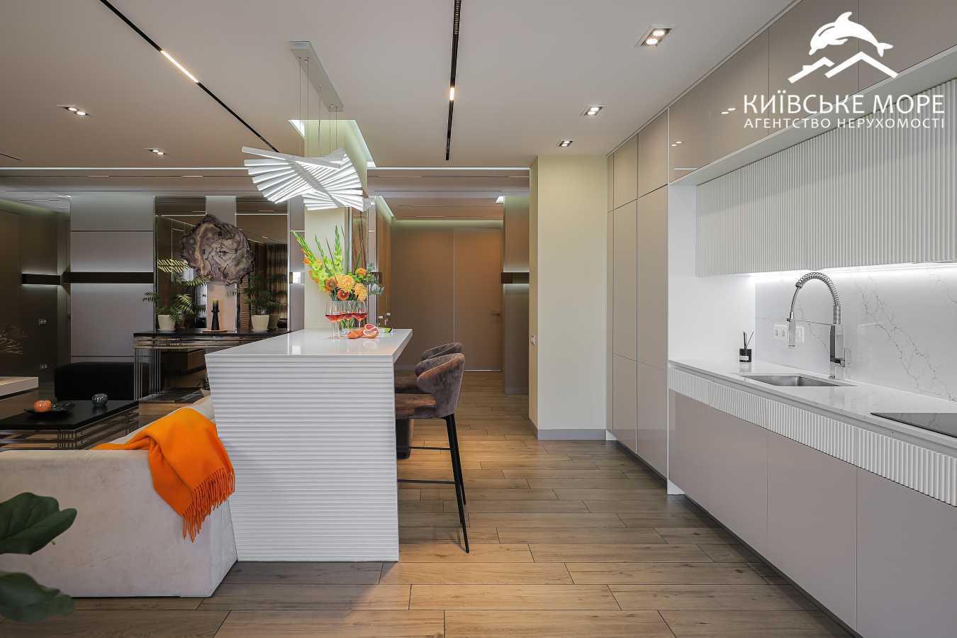 Продажа 5-комнатной квартиры 168 м², Воскресенская ул., 18