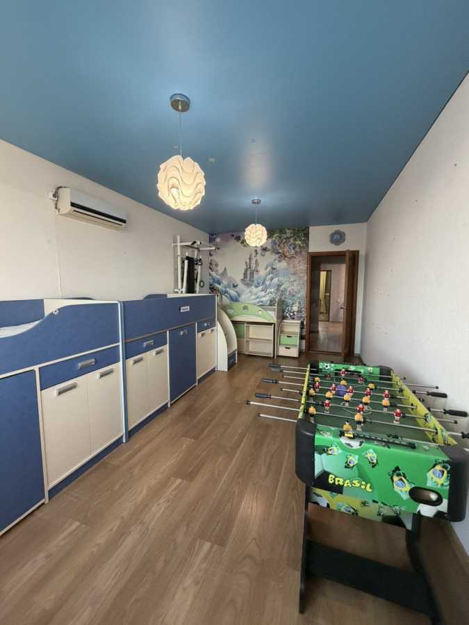 Оренда 4-кімнатної квартири 118 м², Бориспільська вул., 6