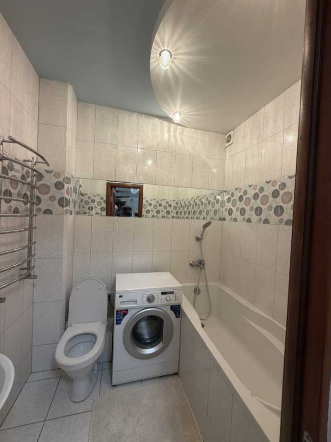 Оренда 4-кімнатної квартири 118 м², Бориспільська вул., 6