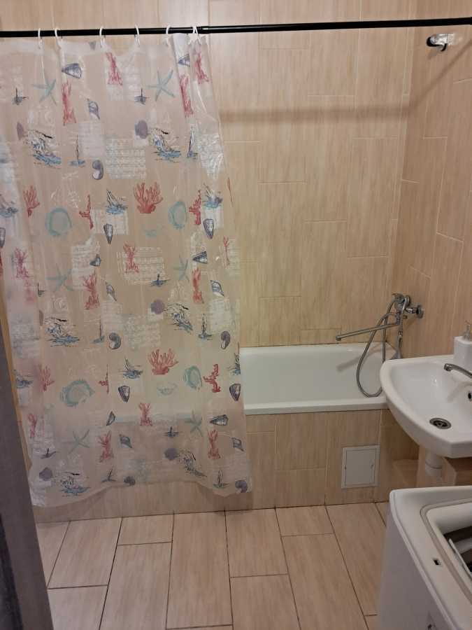 Оренда 1-кімнатної квартири 51 м², Ревуцького вул., 54б