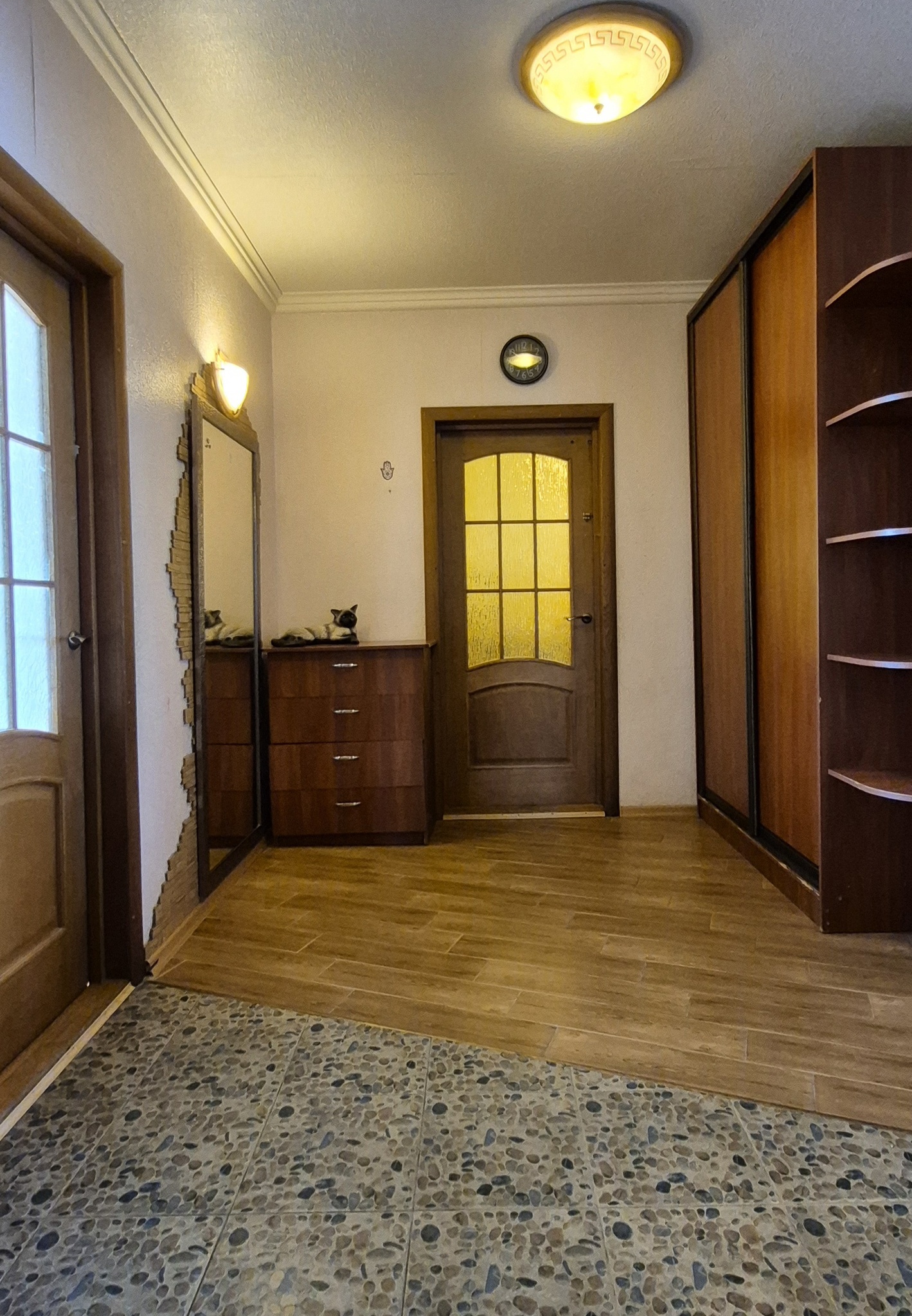 Продажа 4-комнатной квартиры 83 м², Людвига Свободы просп., 60