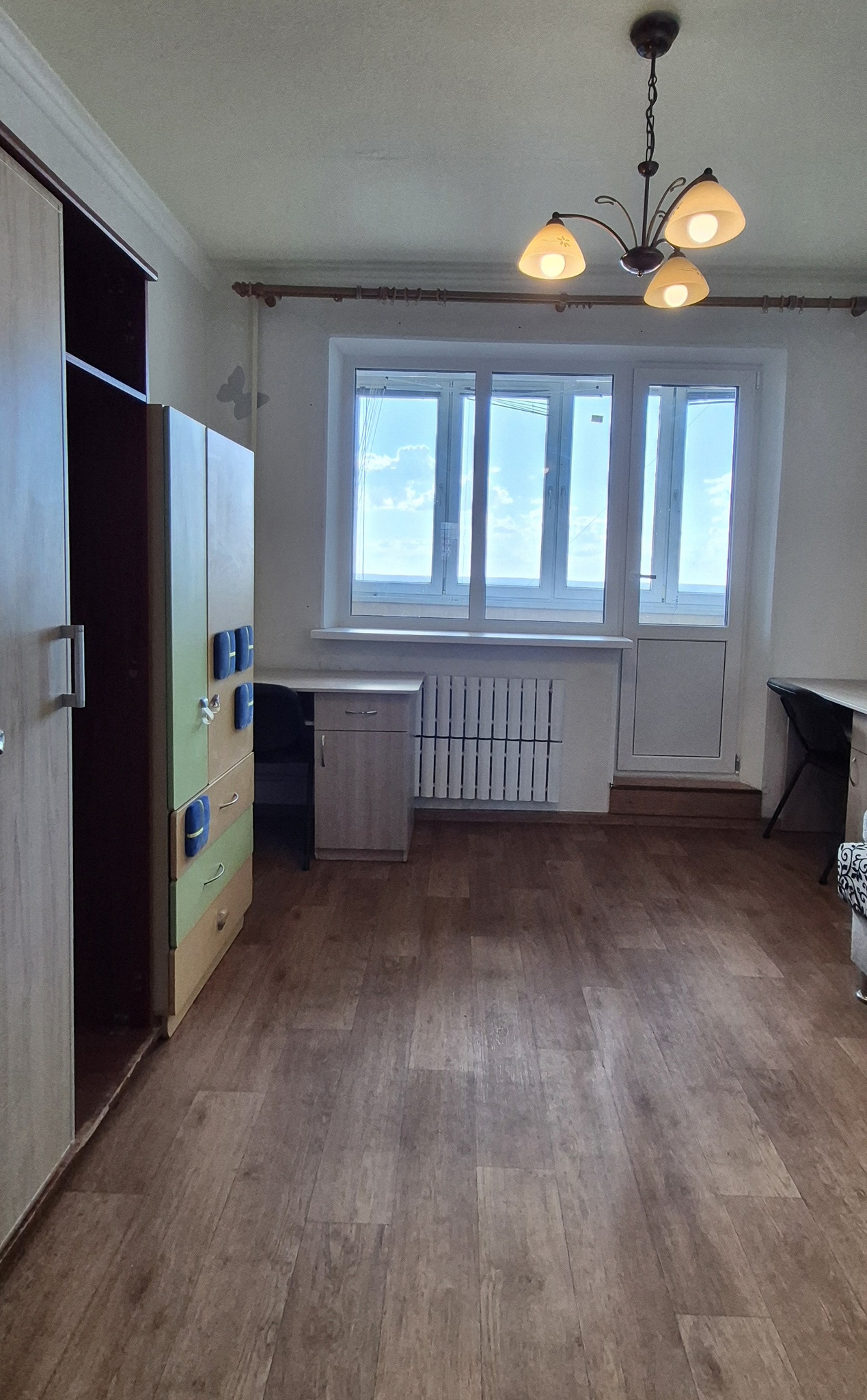 Продажа 4-комнатной квартиры 83 м², Людвига Свободы просп., 60
