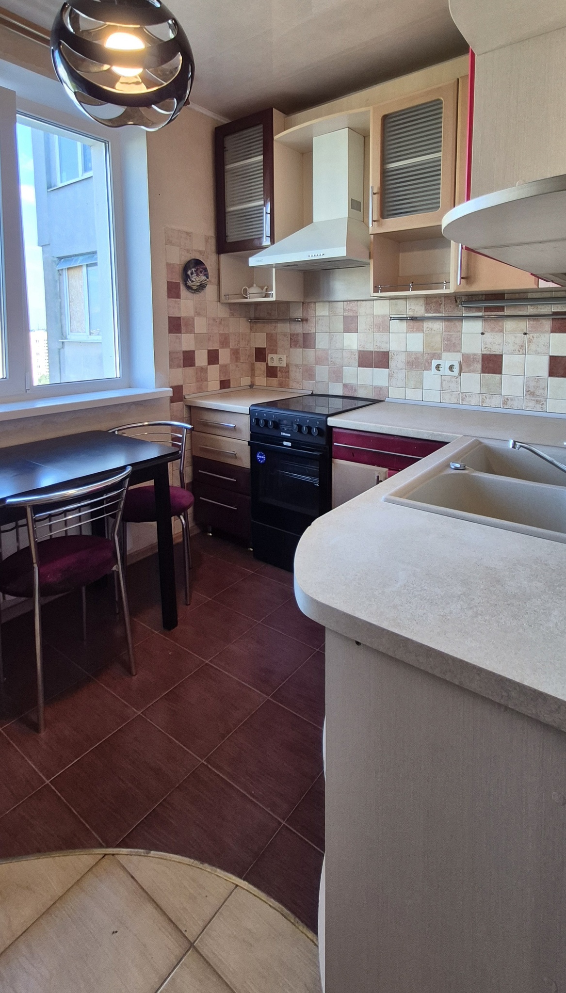 Продажа 4-комнатной квартиры 83 м², Людвига Свободы просп., 60