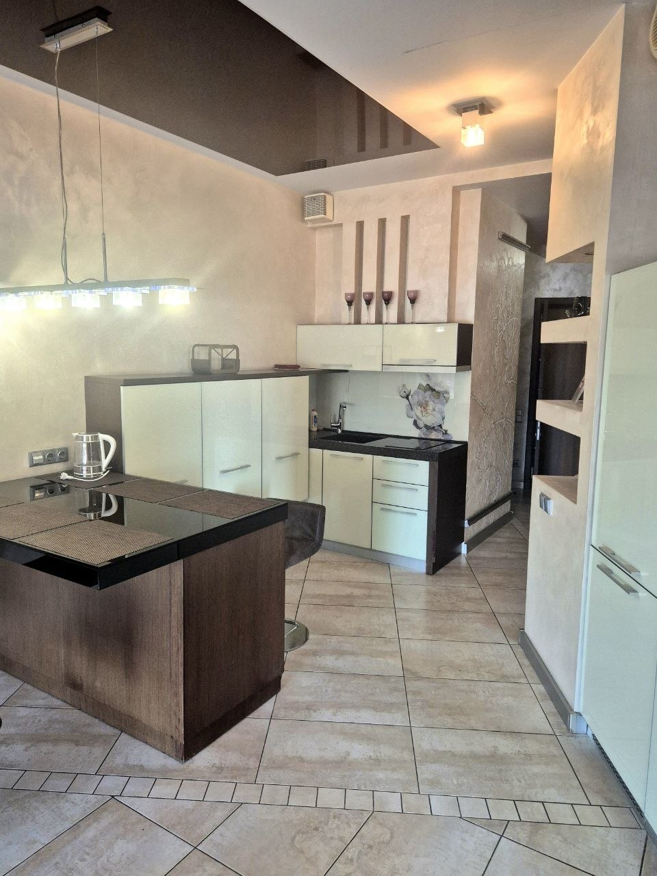 Аренда 2-комнатной квартиры 67 м², Глинки ул.