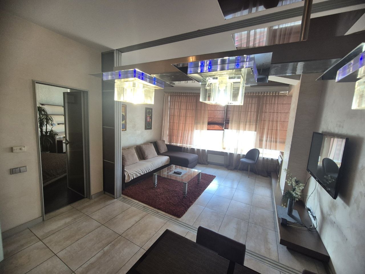 Аренда 2-комнатной квартиры 67 м², Глинки ул.