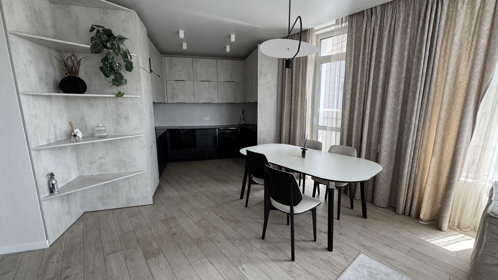 Продажа 2-комнатной квартиры 135 м², Михаила Бойчука ул., 41А