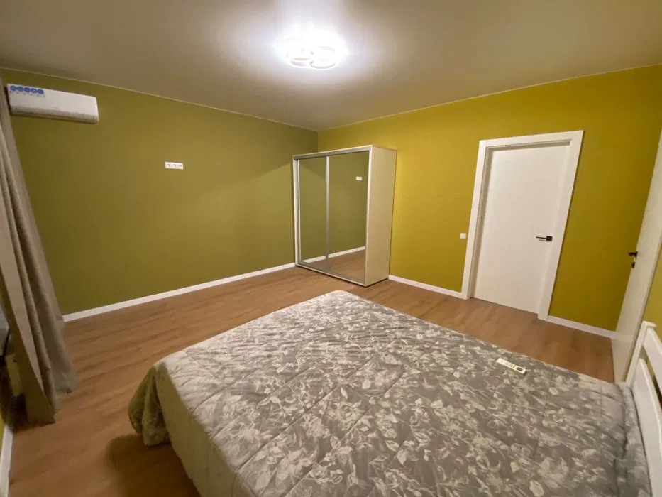 Оренда будинку 150 м², Євгена Харченко вул.