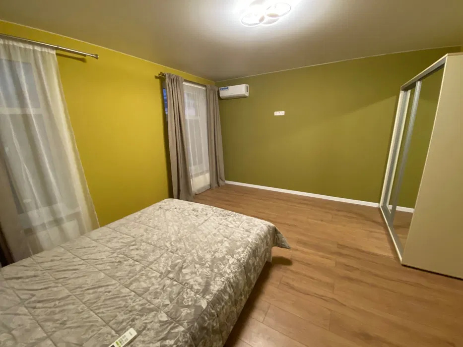 Оренда будинку 150 м², Євгена Харченко вул.