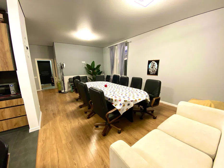Оренда будинку 150 м², Євгена Харченко вул.