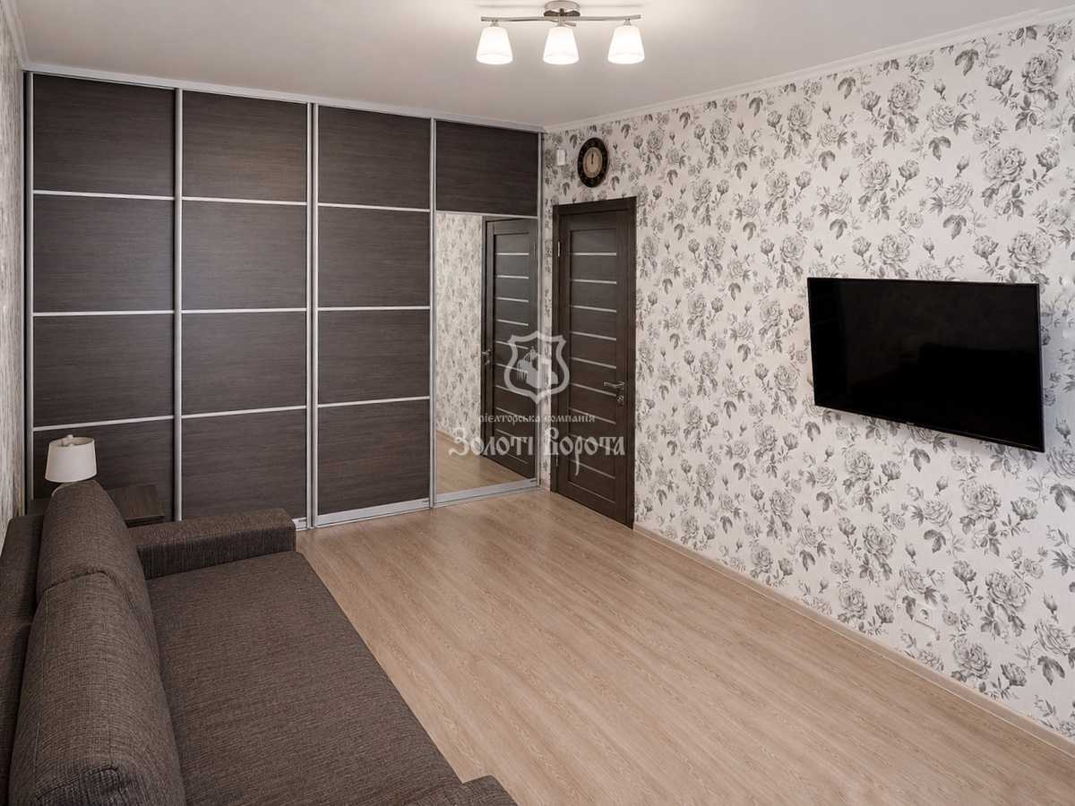 Продаж 2-кімнатної квартири 55 м², Науки просп., 88А