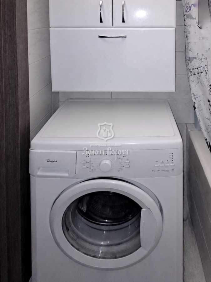Продаж 2-кімнатної квартири 55 м², Науки просп., 88А