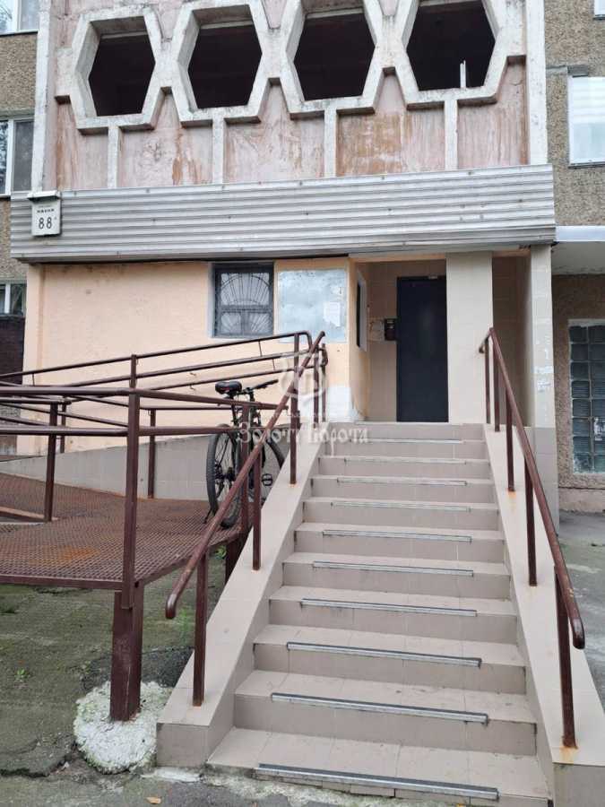 Продаж 2-кімнатної квартири 55 м², Науки просп., 88А
