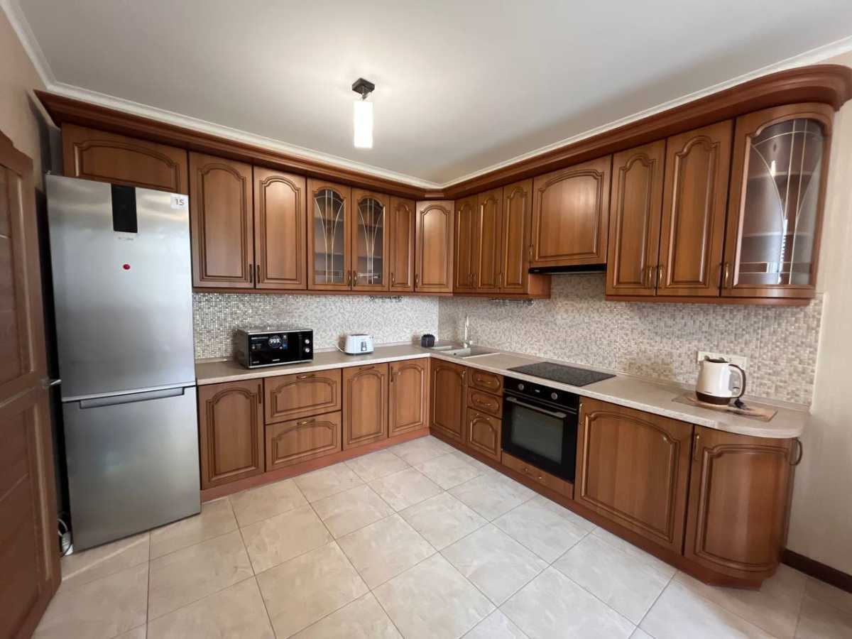 Оренда 2-кімнатної квартири 62 м², Ревуцького вул., 40В