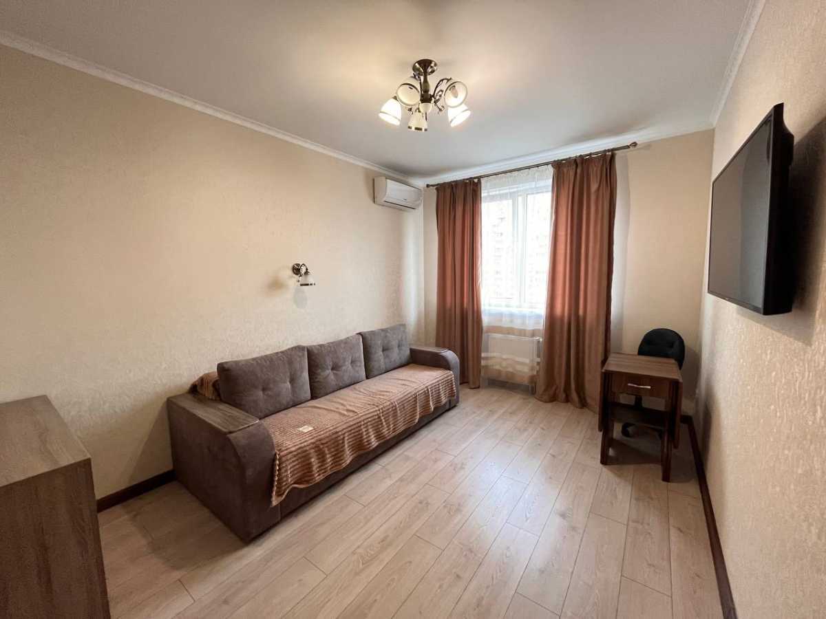 Оренда 2-кімнатної квартири 62 м², Ревуцького вул., 40В
