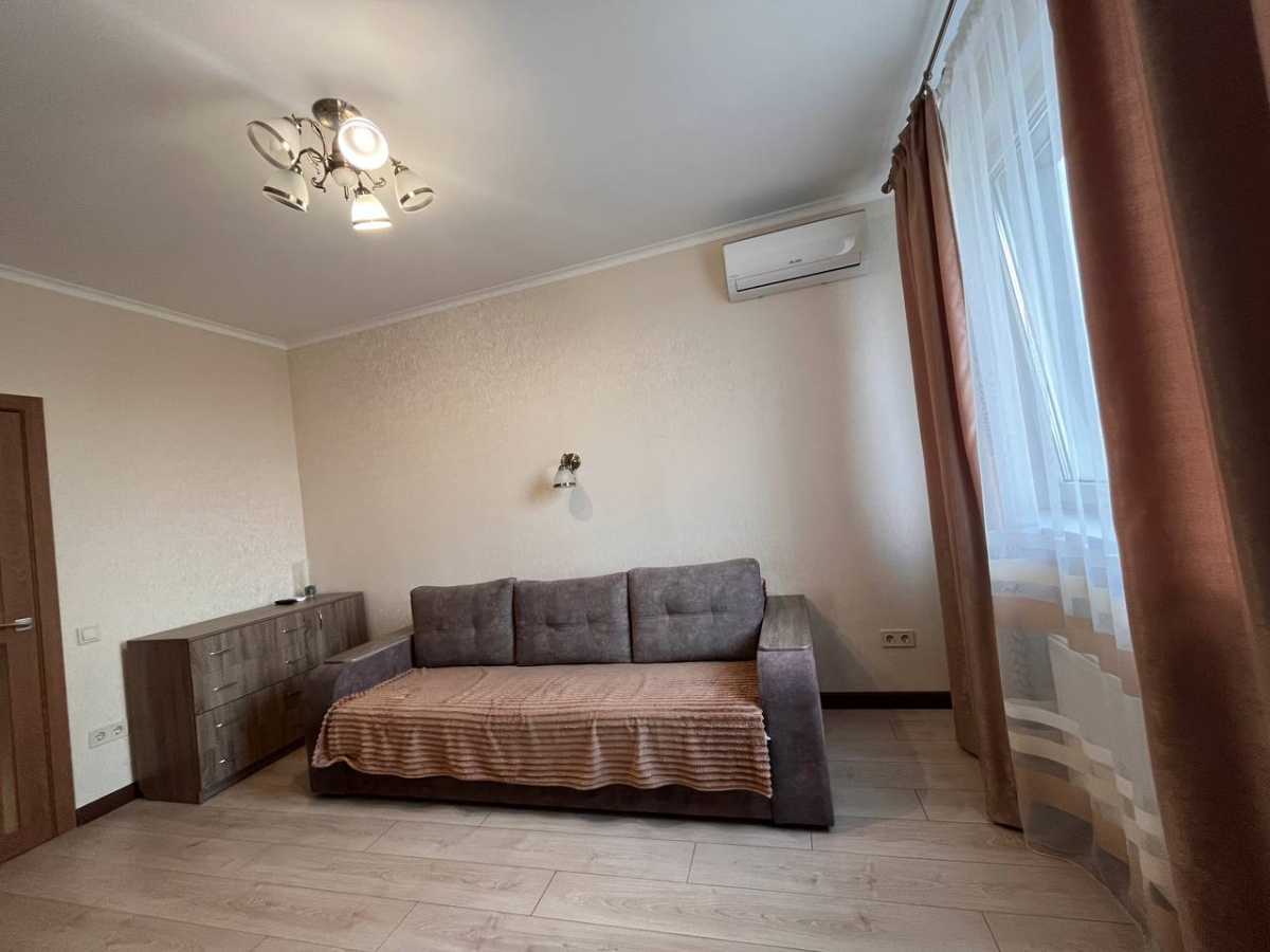 Оренда 2-кімнатної квартири 62 м², Ревуцького вул., 40В