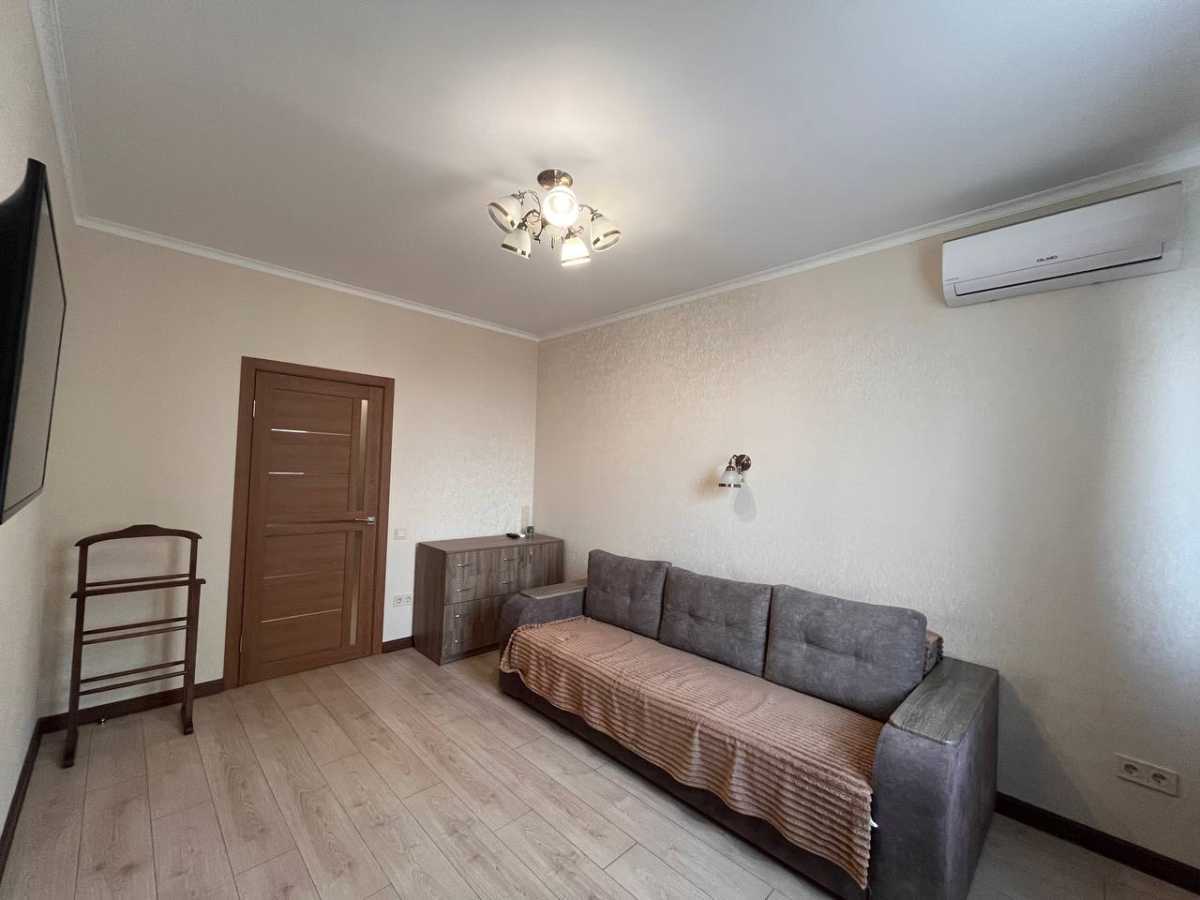 Оренда 2-кімнатної квартири 62 м², Ревуцького вул., 40В