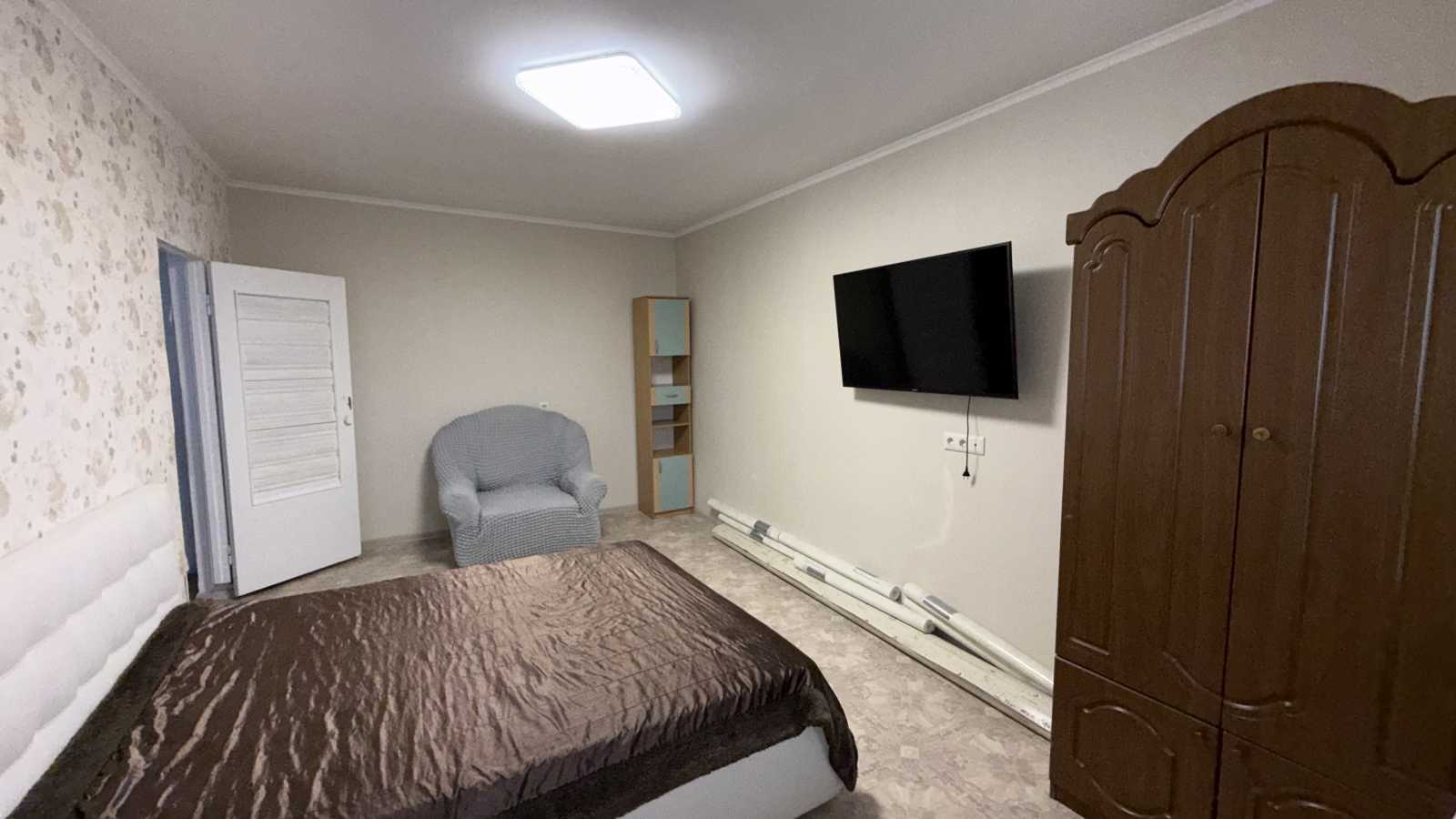 Оренда 2-кімнатної квартири 79 м², Мілютенка вул., 25