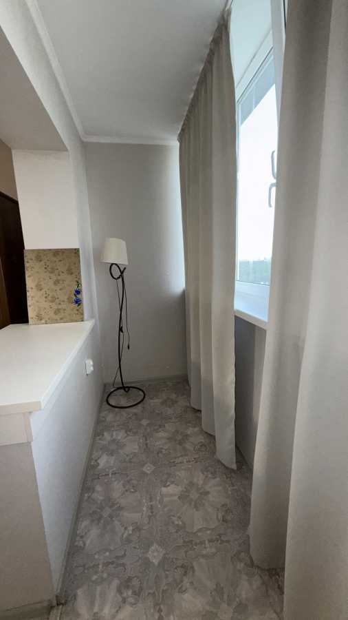 Оренда 2-кімнатної квартири 79 м², Мілютенка вул., 25