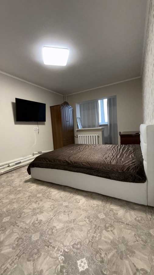 Оренда 2-кімнатної квартири 79 м², Мілютенка вул., 25