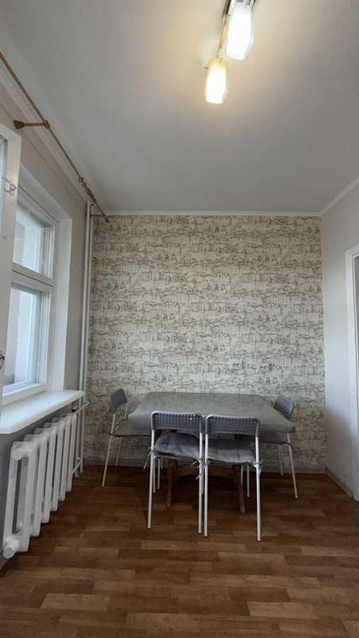Оренда 2-кімнатної квартири 79 м², Мілютенка вул., 25