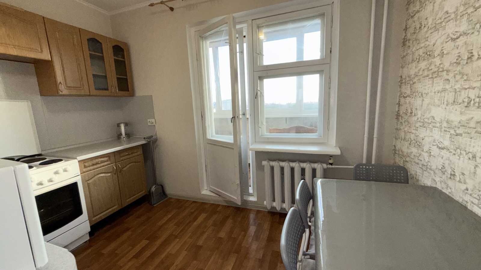 Оренда 2-кімнатної квартири 79 м², Мілютенка вул., 25