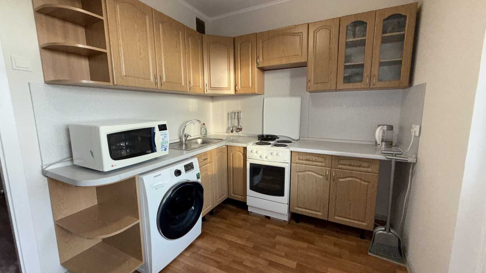 Оренда 2-кімнатної квартири 79 м², Мілютенка вул., 25