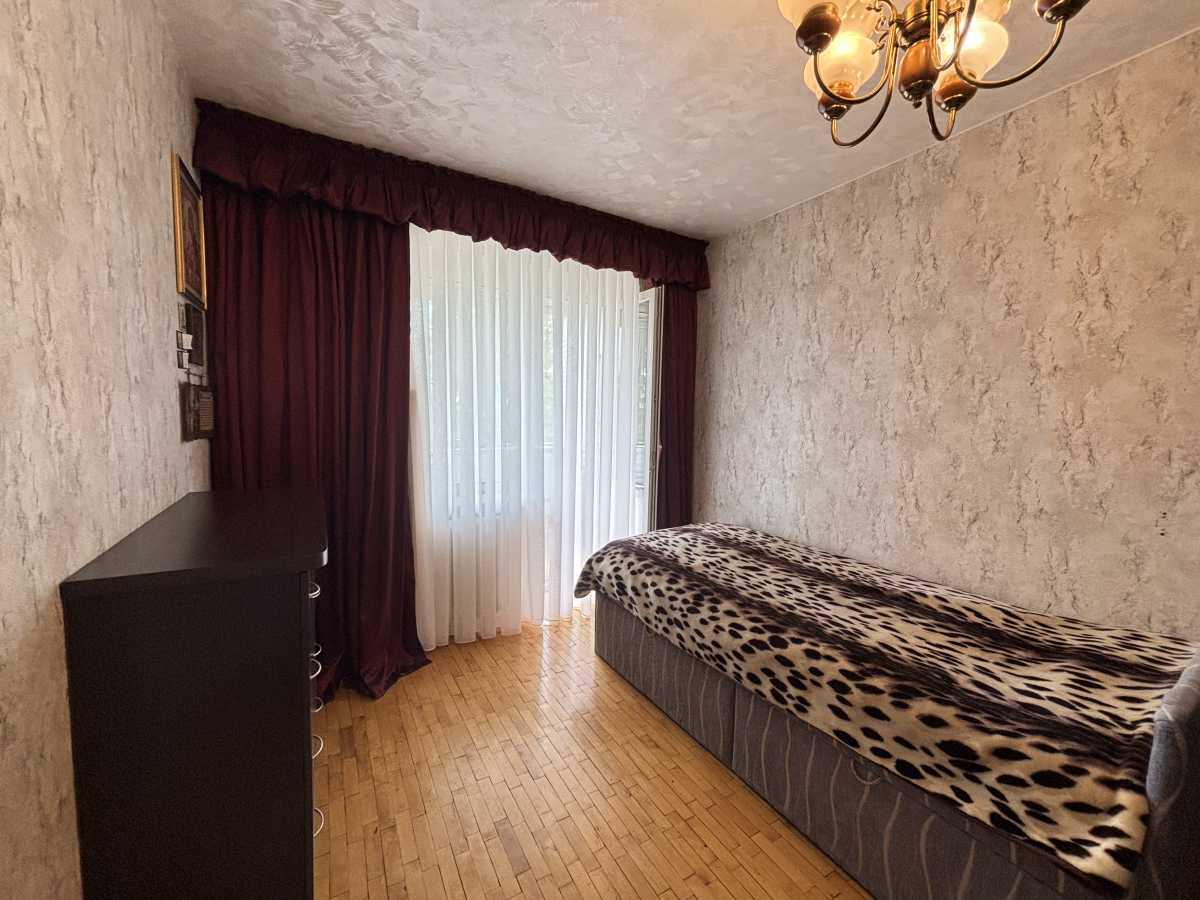 Продажа 3-комнатной квартиры 70 м², Юрия Литвинского ул., 84