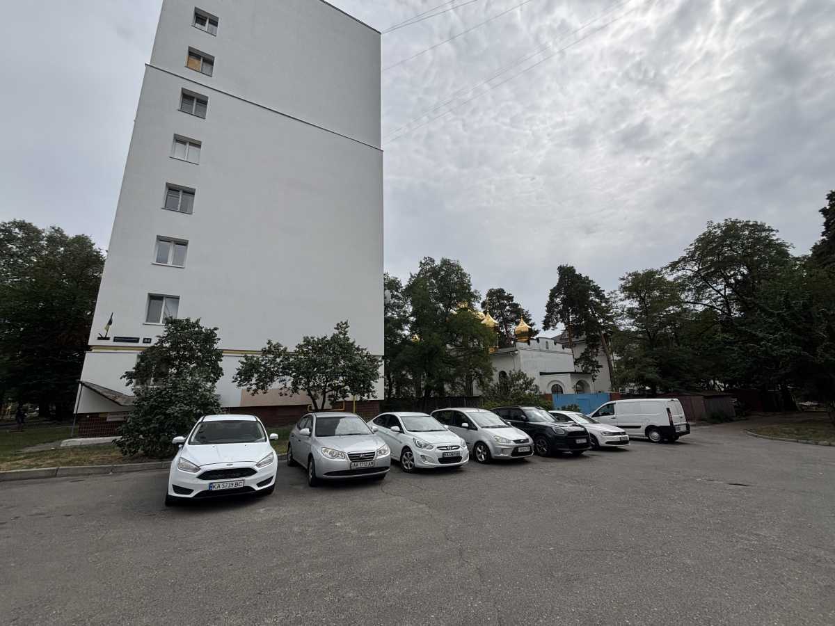Продажа 3-комнатной квартиры 70 м², Юрия Литвинского ул., 84