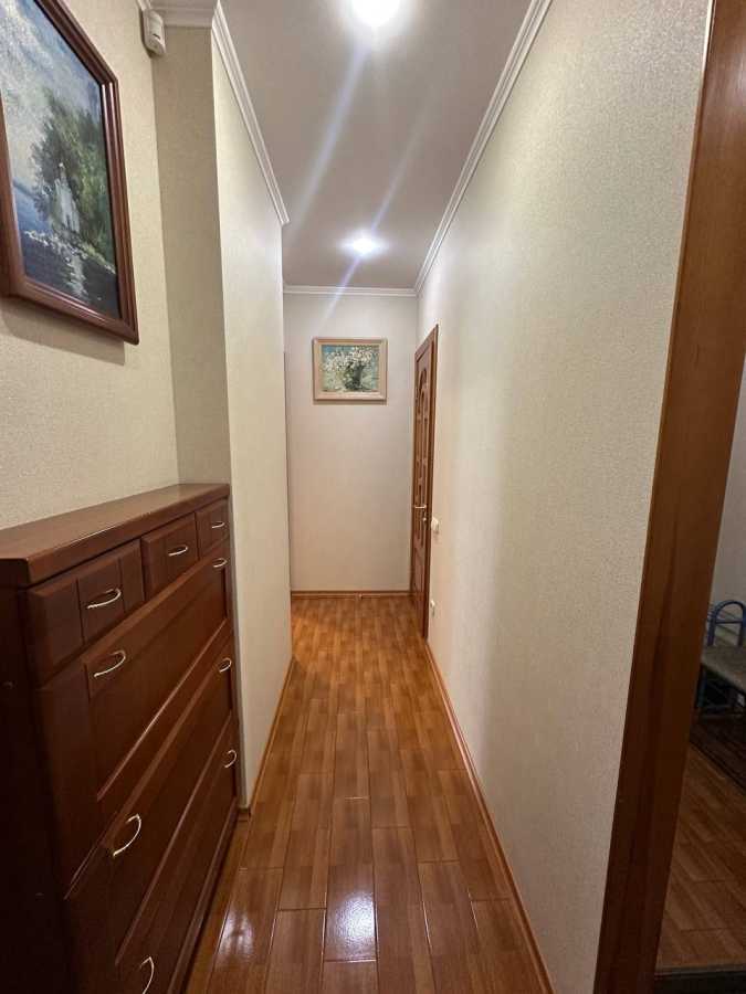 Продажа 2-комнатной квартиры 53 м², Дмитрия Яворницкого просп., 33