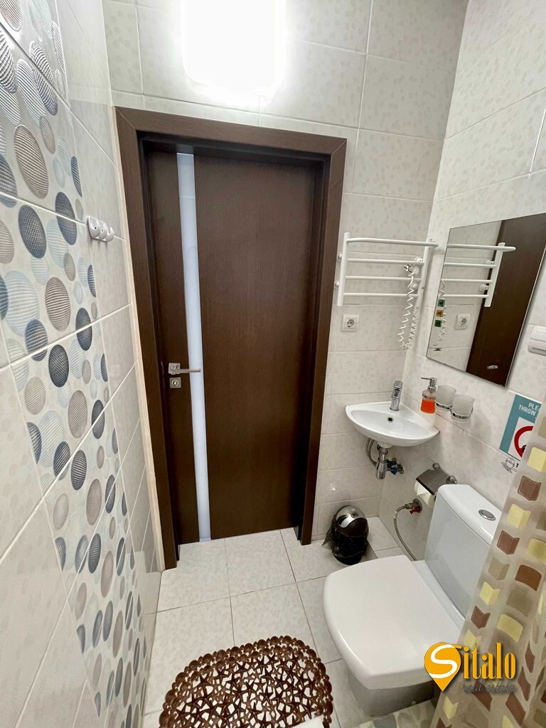 Продажа 2-комнатной квартиры 67 м², Драгоманова ул., 2А