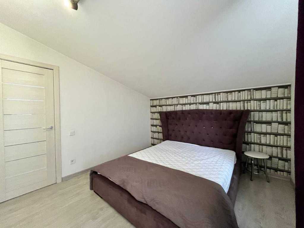 Аренда 3-комнатной квартиры 60 м², Дмитріївська, 19