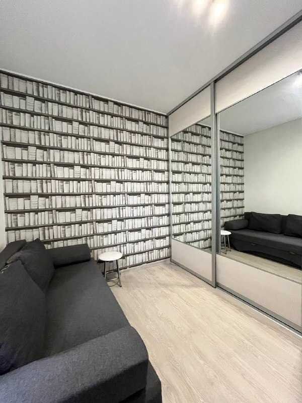 Аренда 3-комнатной квартиры 60 м², Дмитріївська, 19