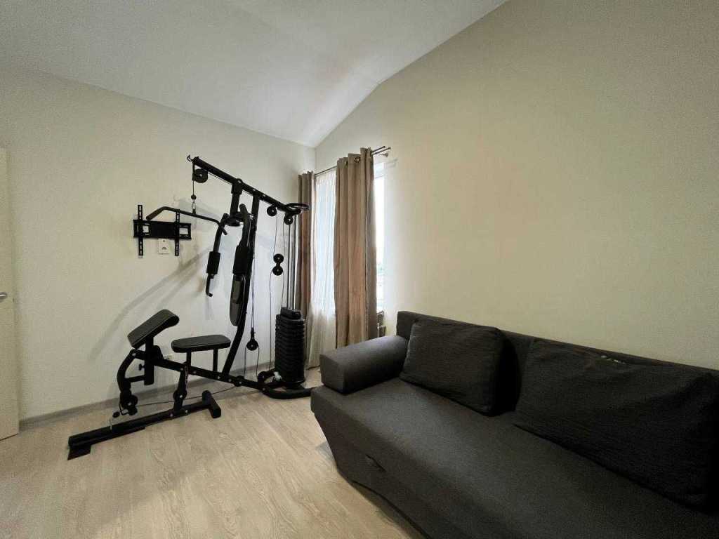 Аренда 3-комнатной квартиры 60 м², Дмитріївська, 19