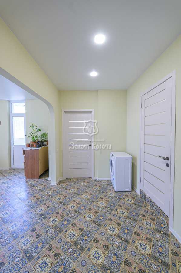 Продажа 1-комнатной квартиры 38 м², Светлая ул., 3д