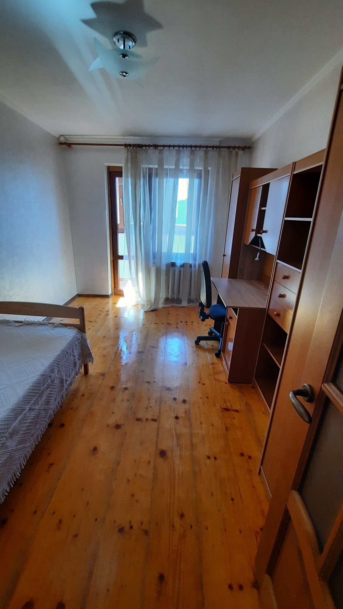 Продажа 3-комнатной квартиры 73 м², Семена Палия ул., 94