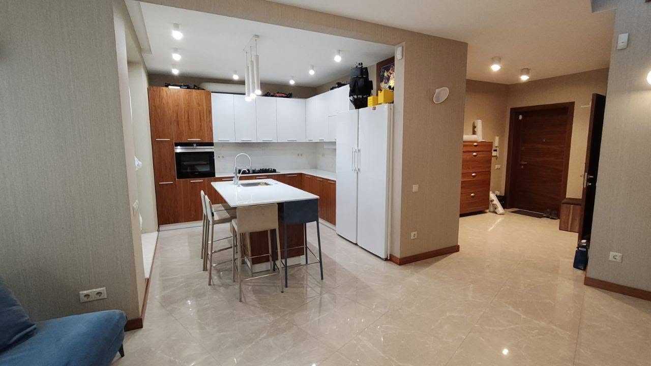 Аренда 2-комнатной квартиры 145 м², Пекарская ул.