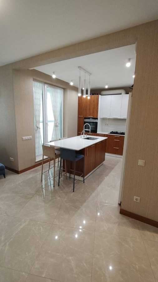Аренда 2-комнатной квартиры 145 м², Пекарская ул.
