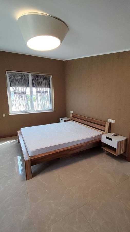Аренда 2-комнатной квартиры 145 м², Пекарская ул.