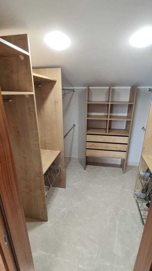 Аренда 2-комнатной квартиры 145 м², Пекарская ул.