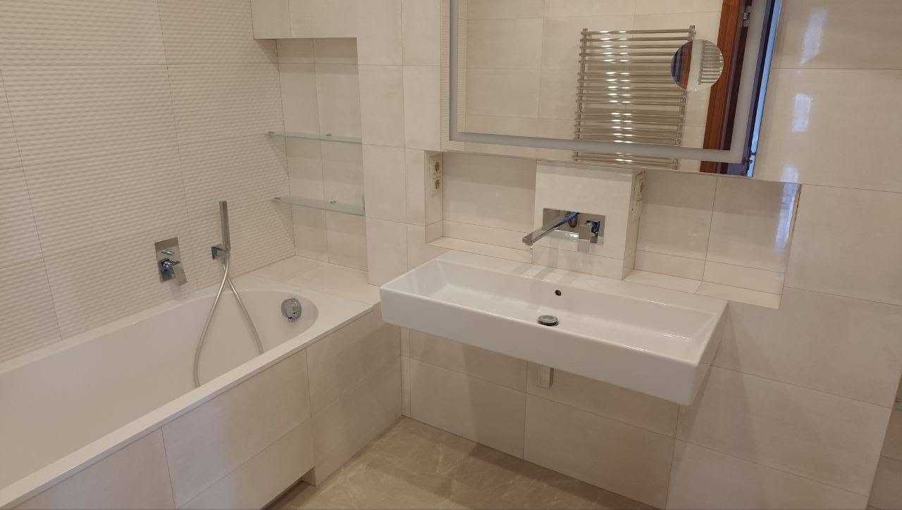Аренда 2-комнатной квартиры 145 м², Пекарская ул.
