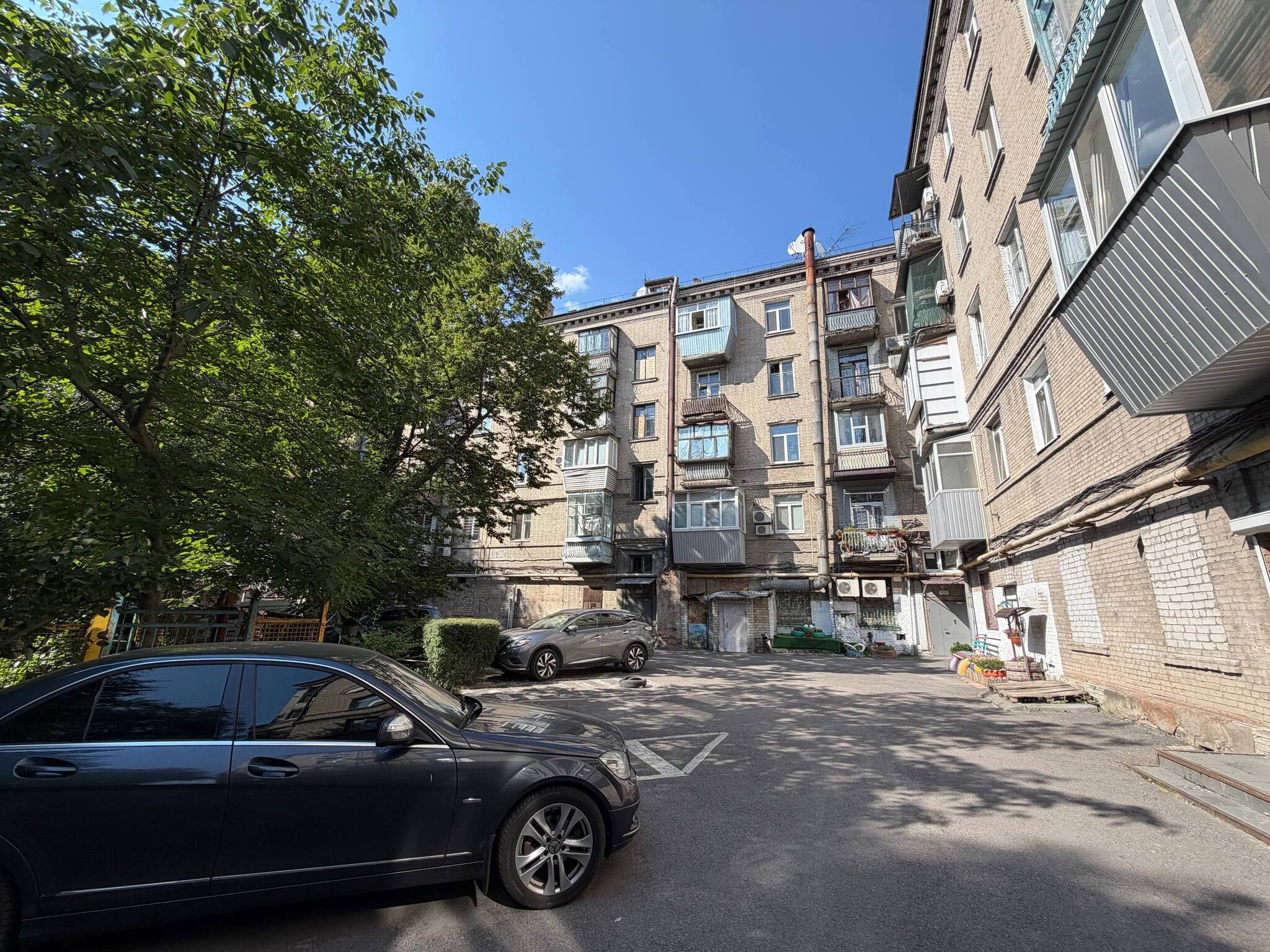 Продажа 2-комнатной квартиры 59 м², Дмитрия Яворницкого просп.