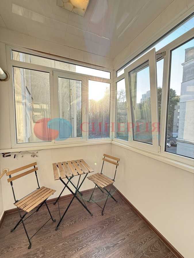 Оренда 4-кімнатної квартири 105 м², Івана Мазепи вул., 3Б